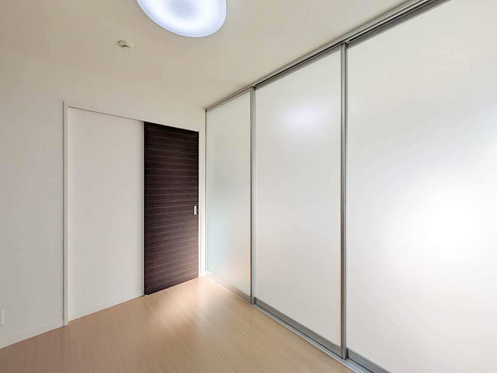 シャイニング５１ 203号-6