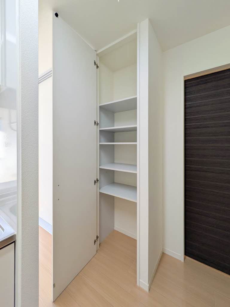 シャイニング５１ 203号-10