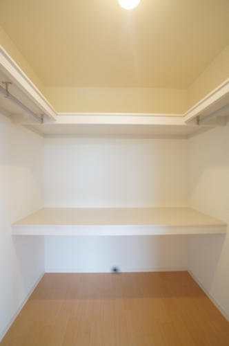 メゾン・ド・華 D 201号-9