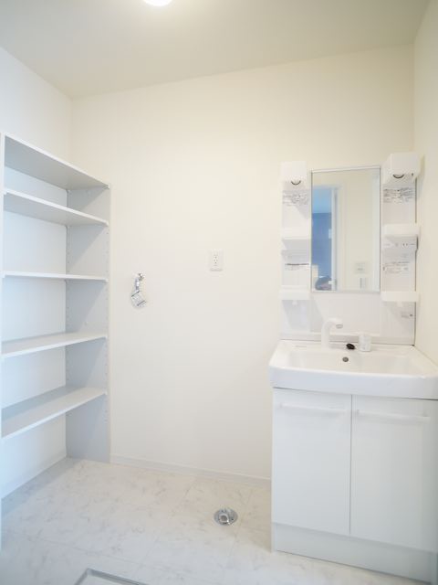 グラティ・ハウス 103号-7