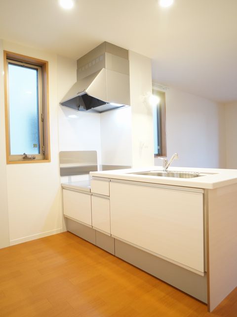 メゾン・ド・アケルナル 103号-4