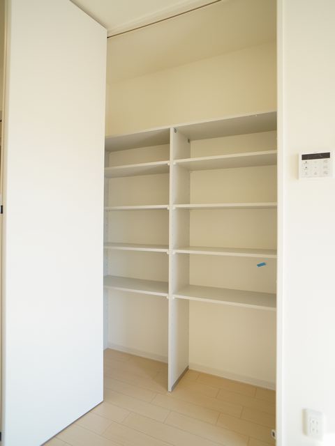 レジーナ　Ⅰ 207号-6