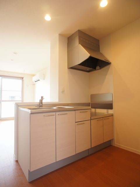 メルシーメゾン 201号-3