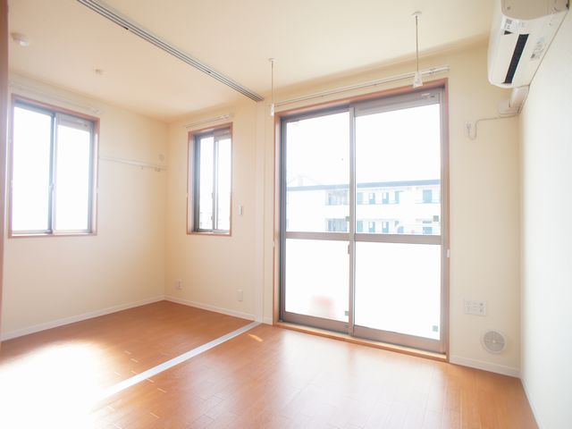 メルシーメゾン 201号-4