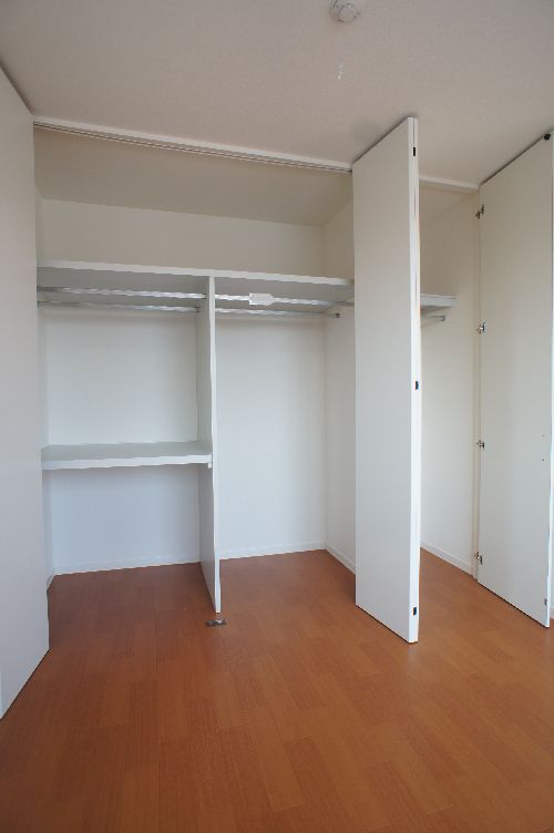 ＩＬ　ＳＯＬＥ 205号-6