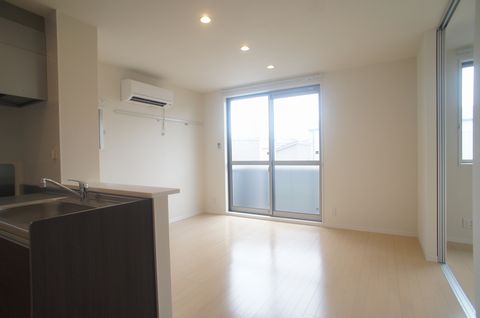 シャーメゾン　ノアール 101号-2