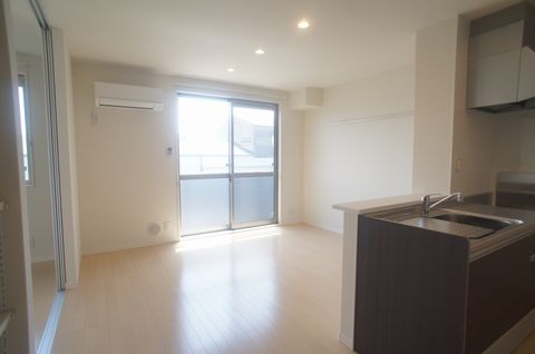 シャーメゾン　ノアール 202号-2