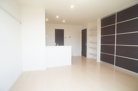 シャーメゾン　ノアール 202号-3