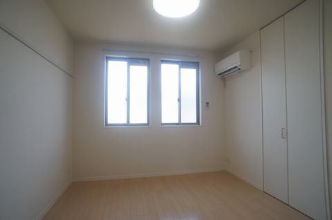 シャーメゾン　ノアール 202号-8