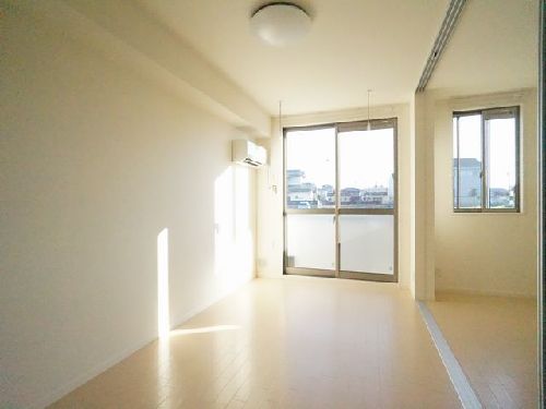 ピエールリヴィエール　Ｅ 105号-3