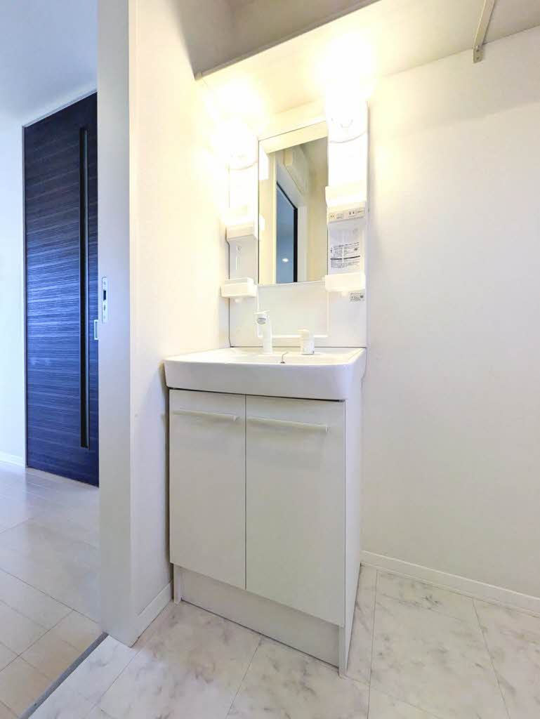 メゾン ヴェルデュール 203号-7