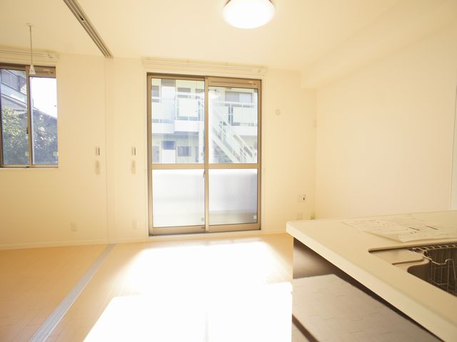 シャーメゾンＴＡＨＡＲＡ 105号-3