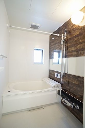 ロイヤルヒルズ　Ⅰ 203号-9