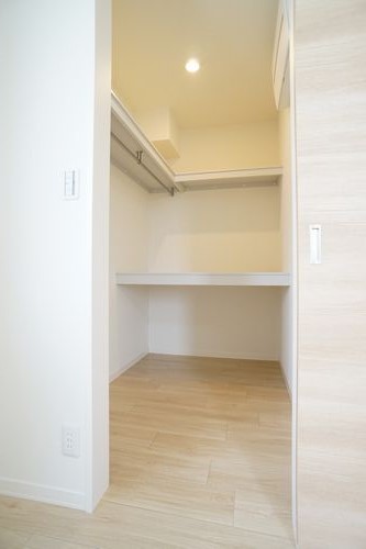 フローラ F 101号-5