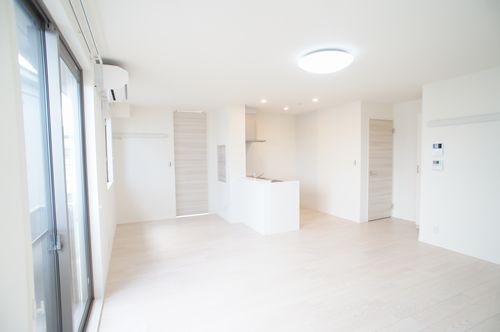 プチメゾンエスト 201号-2