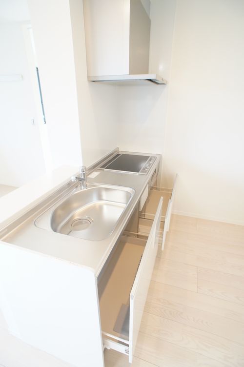 プチメゾンエスト 201号-3