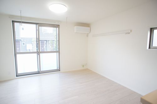 エレガンスヒルズ　Ｃ 101号-3