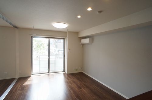 Ｃｈａｒｍｅ　ｄｅ　ｌａ　ｐａｉｘ 101号-2