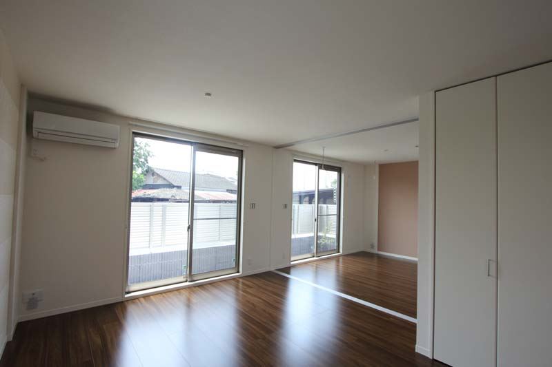 グレイッシュ・ウエスト 101号-3