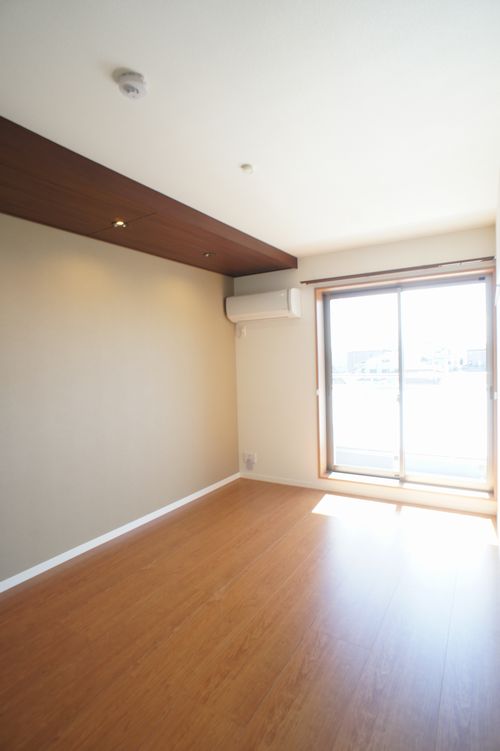 ラ・ルーチェ 203号-4