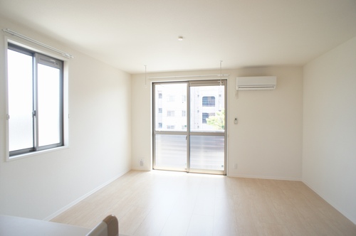 アンビエーラ 201号-3