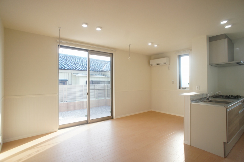 グリーンセントＥ 101号-2