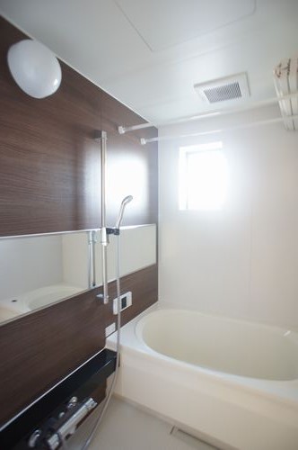 ヴァン・ルーチェ 105号-8