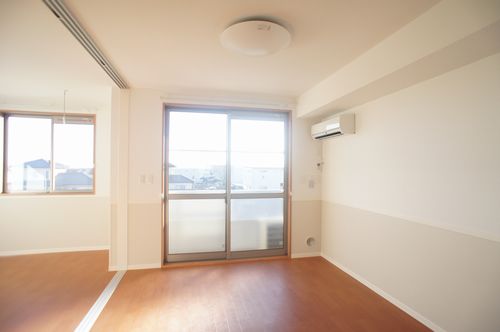 ヴァン・ルーチェ 203号-2