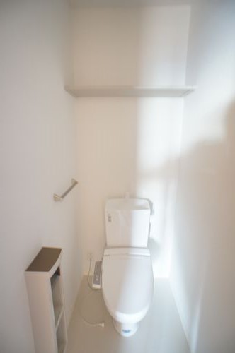 ヴァン・ルーチェ 203号-8