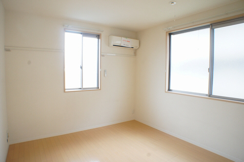 ヴィラ・エクレール 203号-5