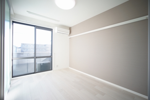 メゾンソレアード 202号-3