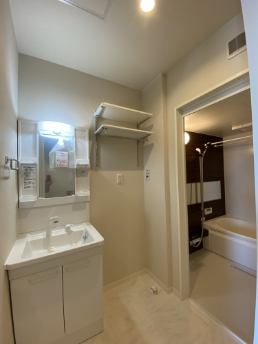 クレストウッドⅢ 202号-4