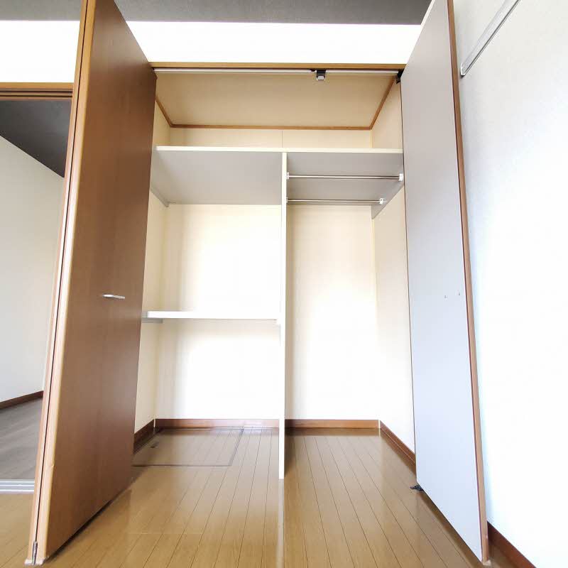 コンフォート中川 103号-9