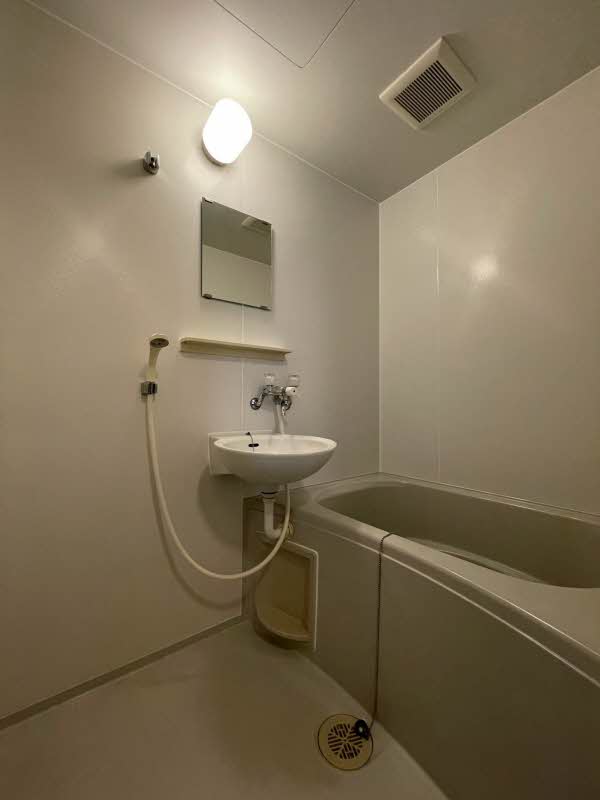 コンフォート中川 201号-5