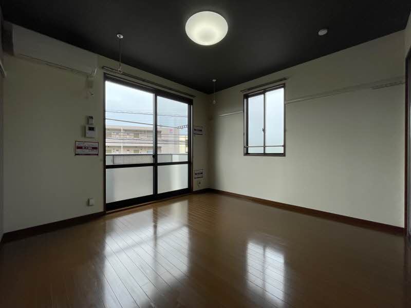 コンフォート中川 201号-8