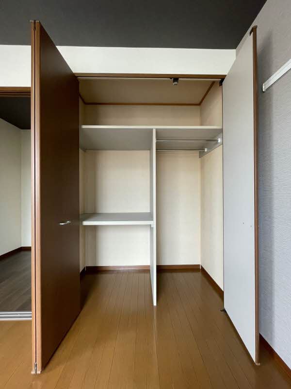 コンフォート中川 201号-10