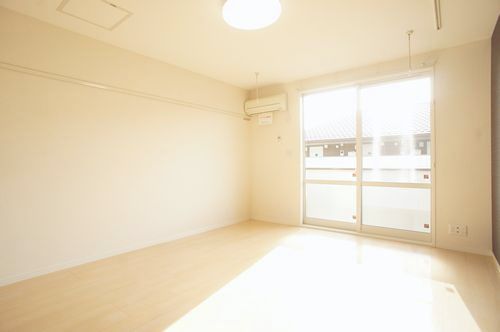 マストライフおもちゃのまちＥ 202号-3