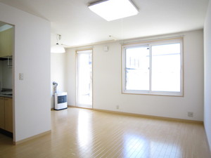 ラ・セ－ヌ前田　弐番館 102号-2