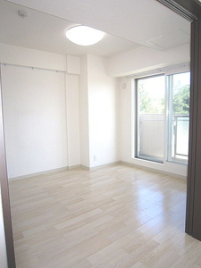 セーヌ　ラヴィ 302号-6