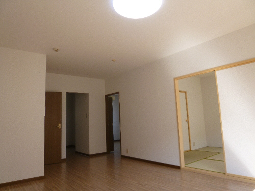 ハイツグレース 102号-2