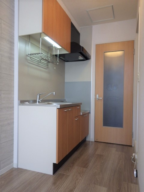 シャーメゾンリブレ八軒 103号-4