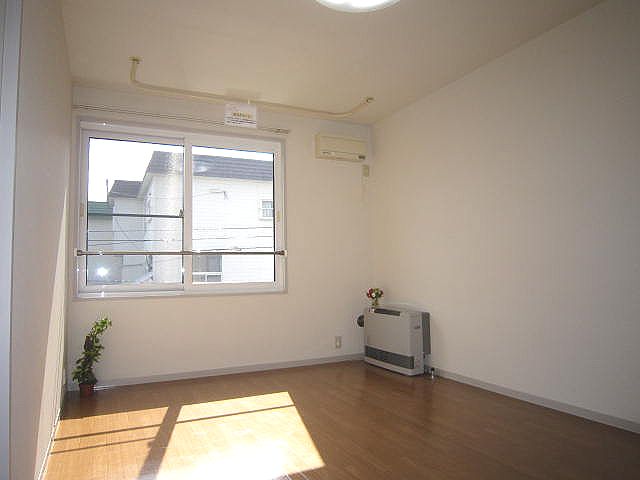 シャーメゾンキャピタル 102号-2