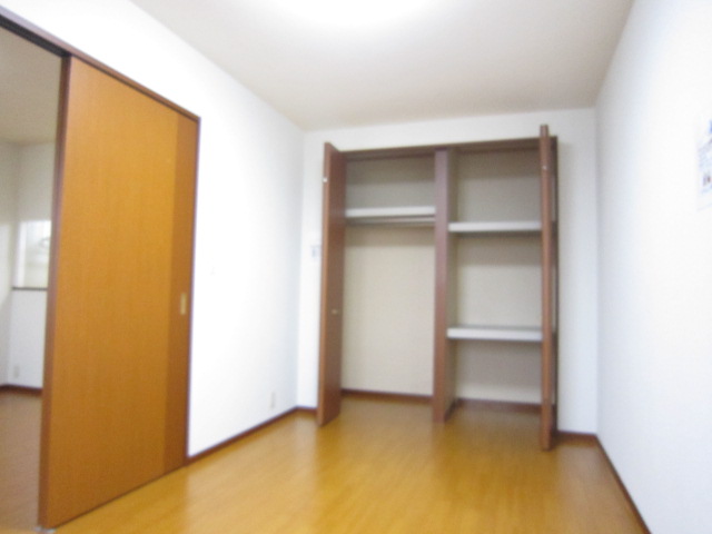 シャーメゾンハピネス 202号-3