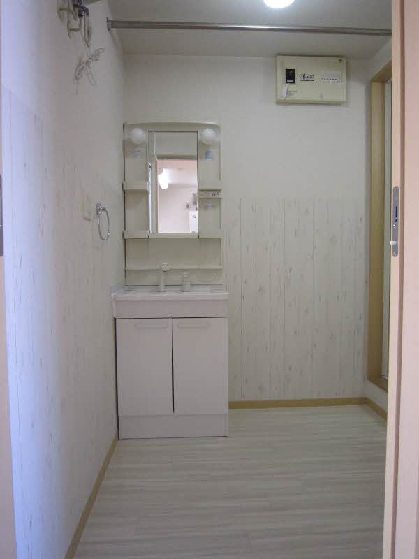 イーストコートⅠ 201号-9