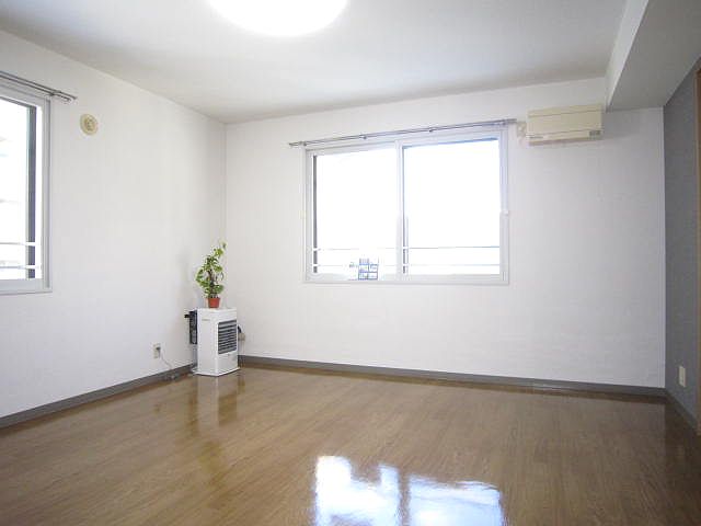 スペース７ 301号-2