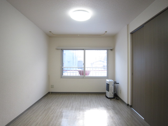 宮の沢２条館 102号-2