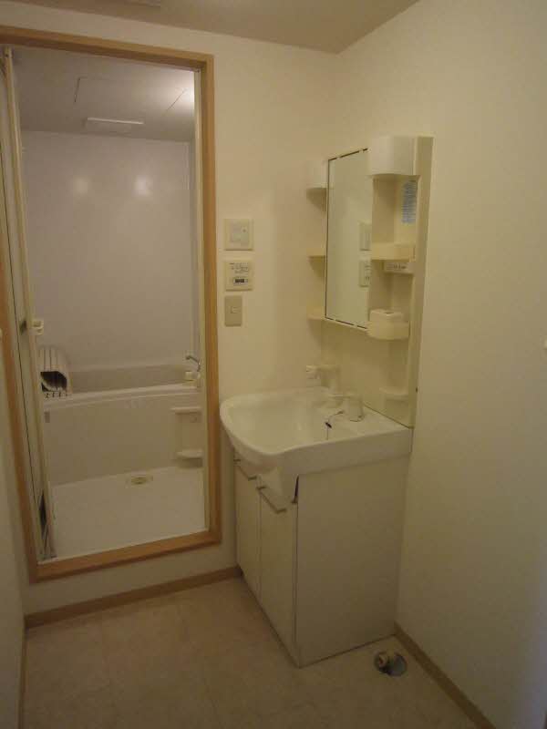 シャーメゾン16 202号-6