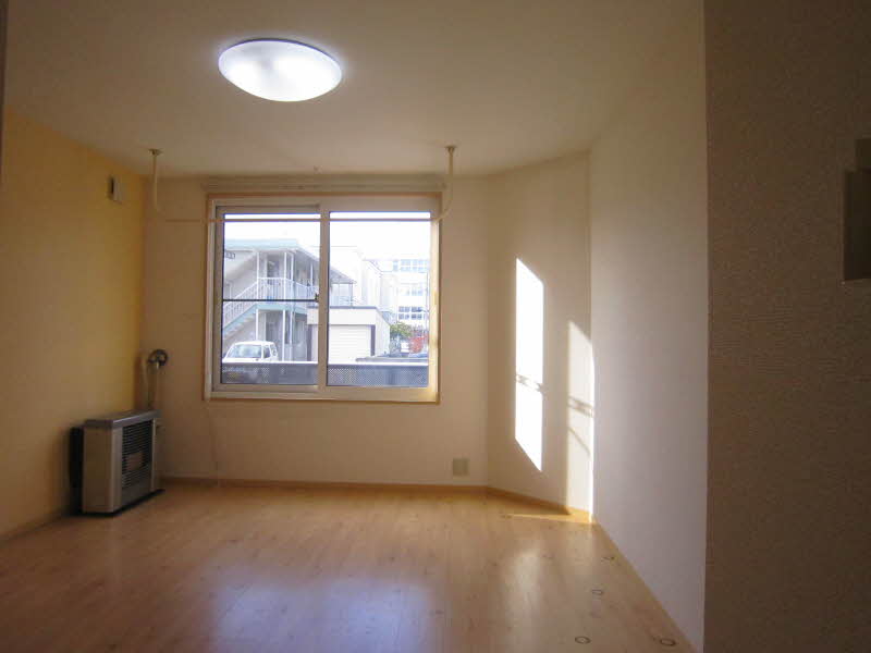 シャーメゾンラ・クールＡ 102号-2