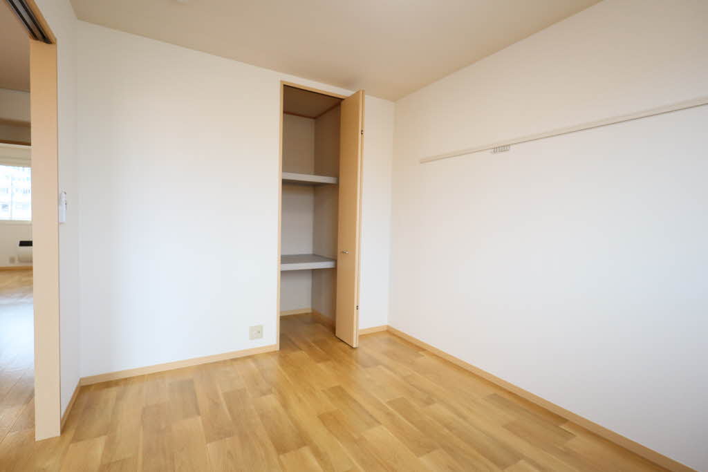 シャーメゾン新中野 202号-5