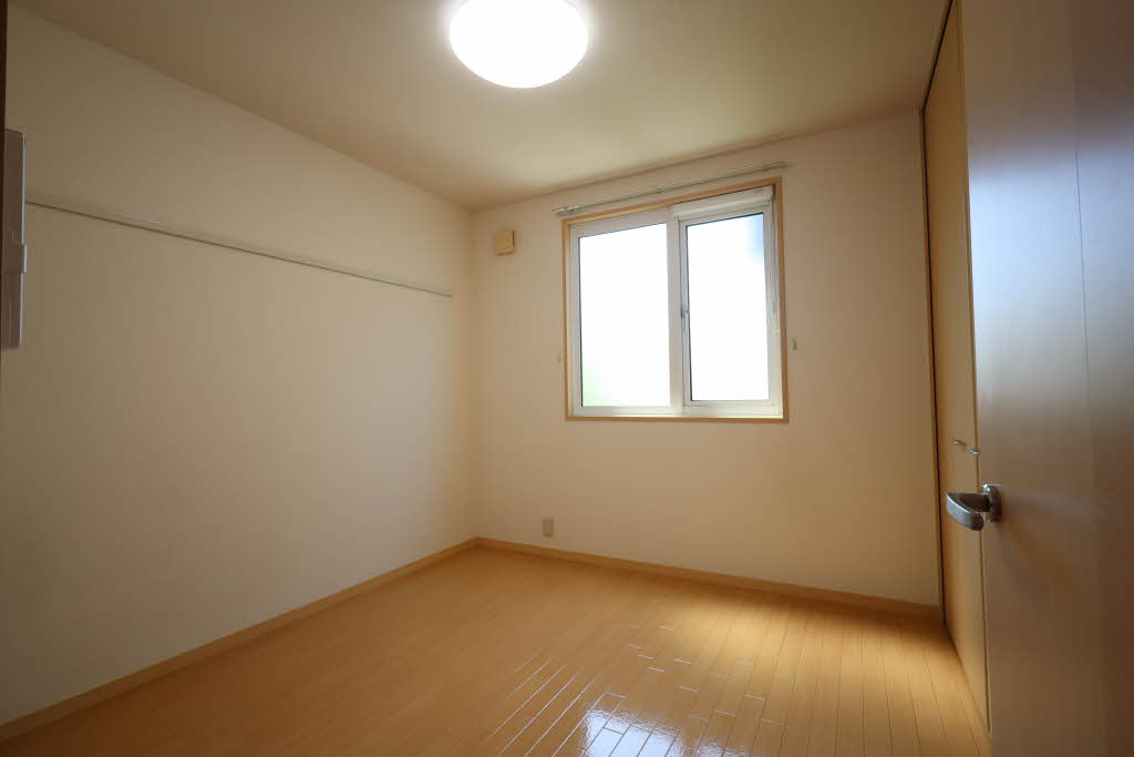 シャーメゾンエルム 202号-5